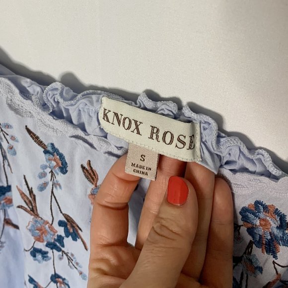 Knox Rose Periwinkle Embroidered Tank Top Size S - Picture 3 of 5